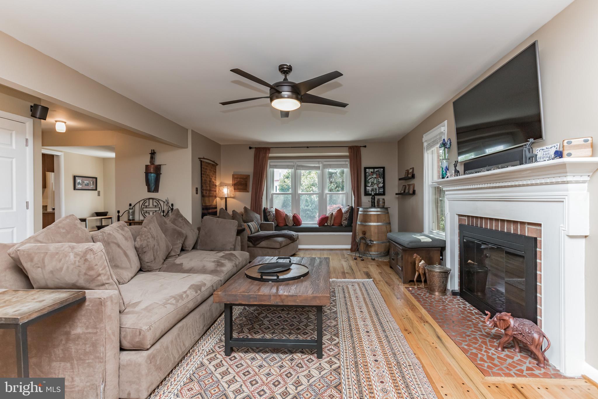 2110 Military Road Arlington, VA 22207 - Photo 5 of 33