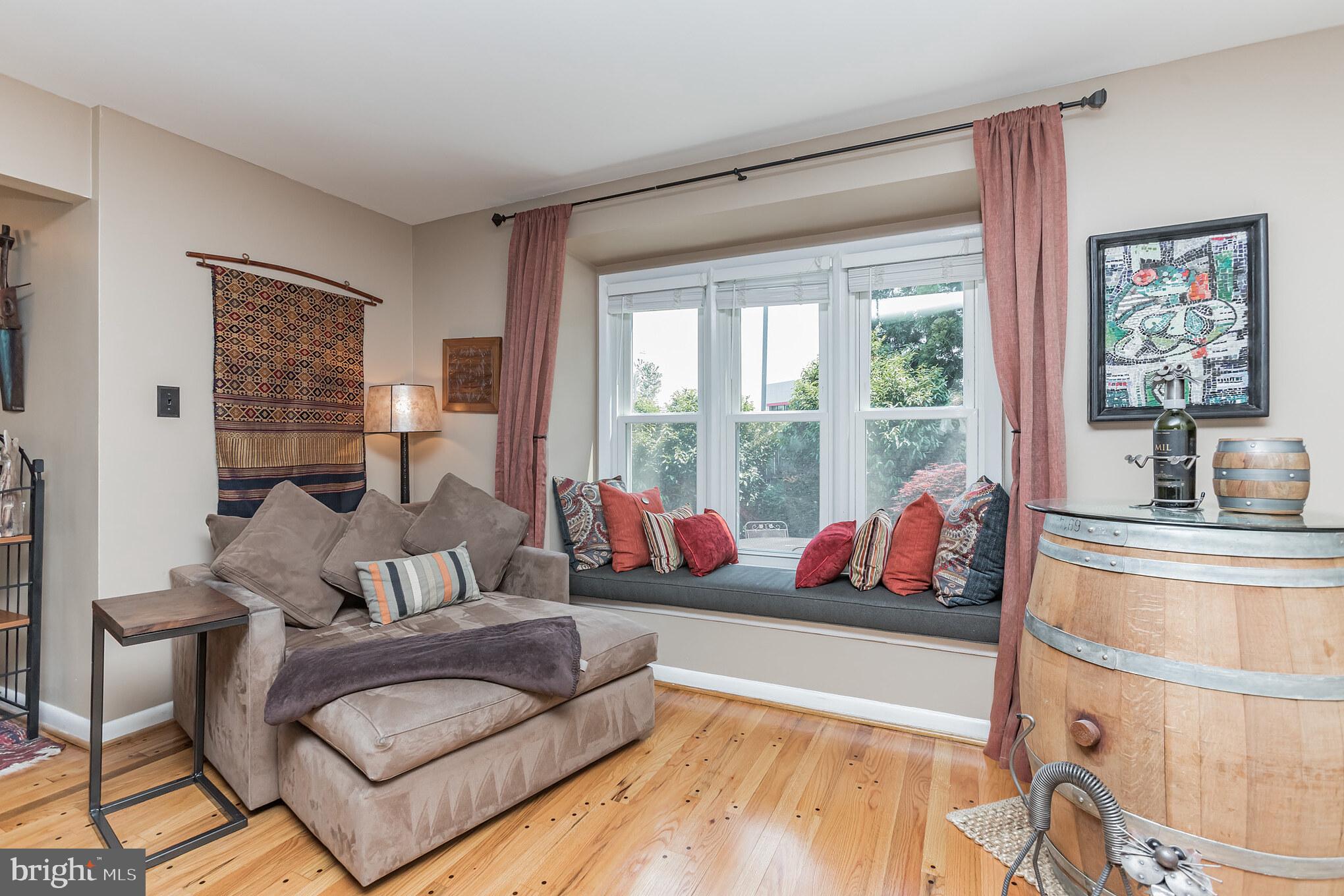 2110 Military Road Arlington, VA 22207 - Photo 6 of 33