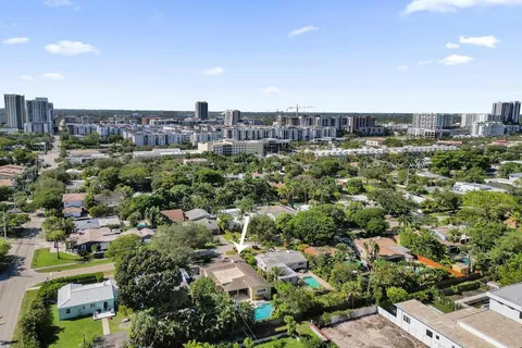 $1,395,000 | 408 Northeast 9th Avenue, Fort Lauderdale, FL 33301