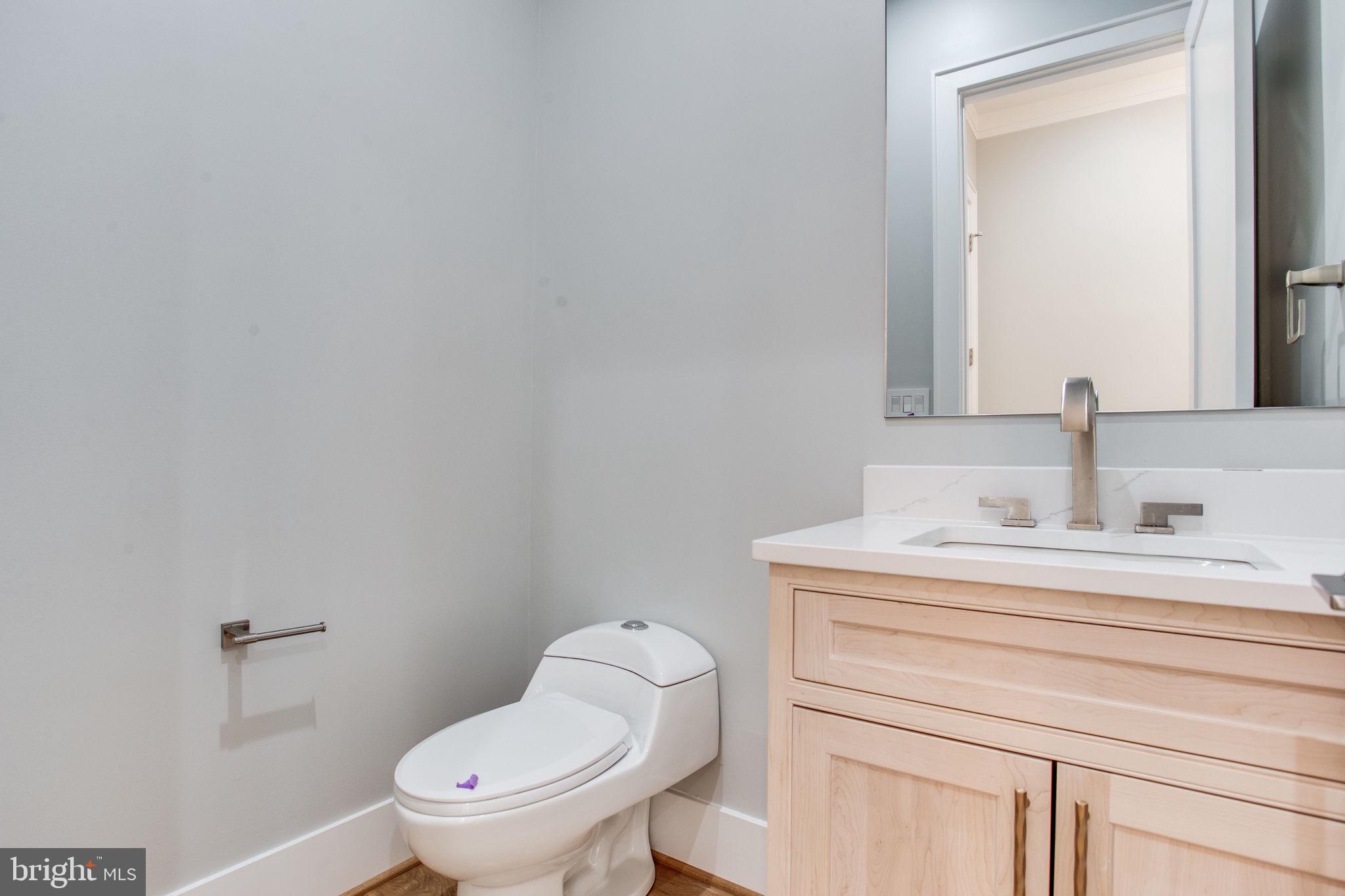 6801 Nesbitt Place McLean, VA 22101 - Photo 25 of 126