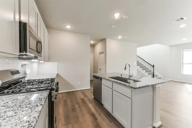 $394,212 | 3011 Wicker Lane, Pinehurst, TX 77362