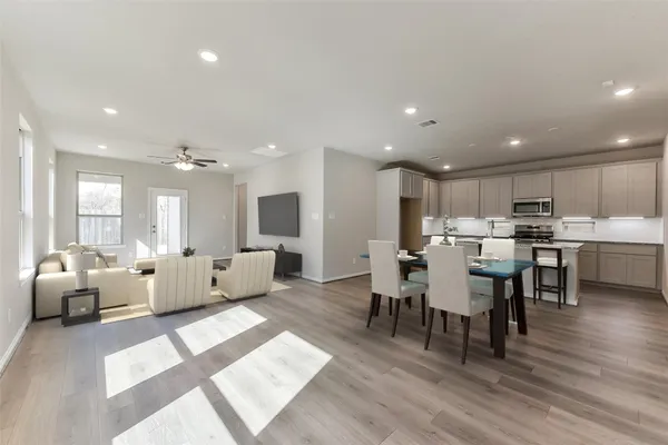 $389,212 | 3011 Wicker Lane, Pinehurst, TX 77362