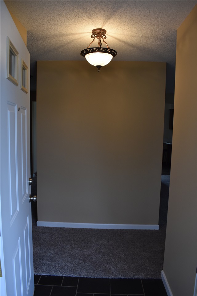 3712 Montagne Drive Fort Wayne, IN 46816 - Photo 2 of 15