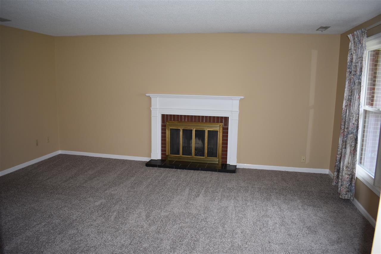 3712 Montagne Drive Fort Wayne, IN 46816 - Photo 4 of 15