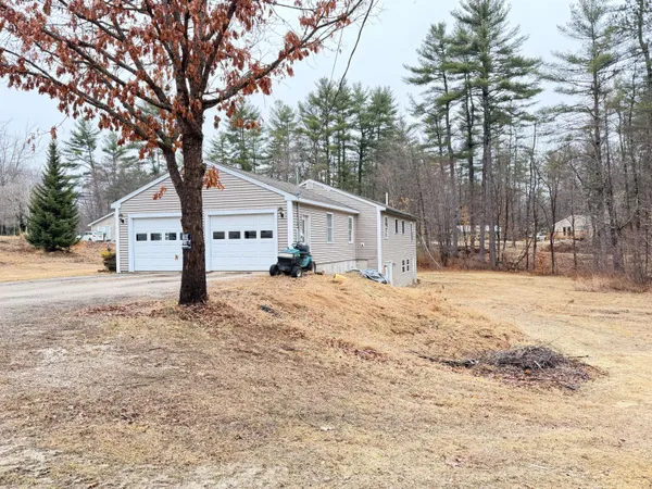 $350,000 | 23 Tassle Top Acres Road, Naples, ME 04055