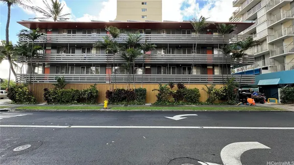 $3,250 | 455 Lewers Street, Honolulu, HI 96815