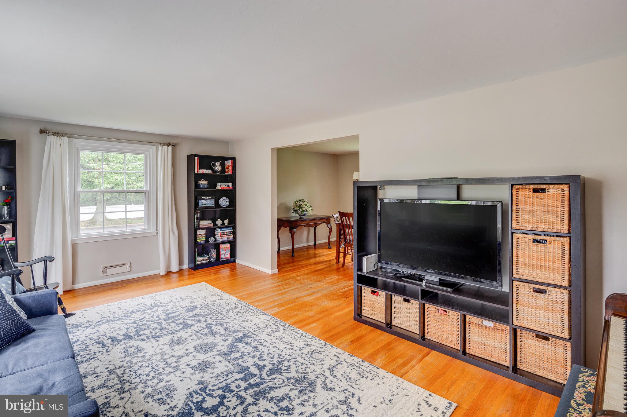 306 Bortons Mill Road Cherry Hill, NJ 08034 - Photo 4 of 24 Gallery Image 4