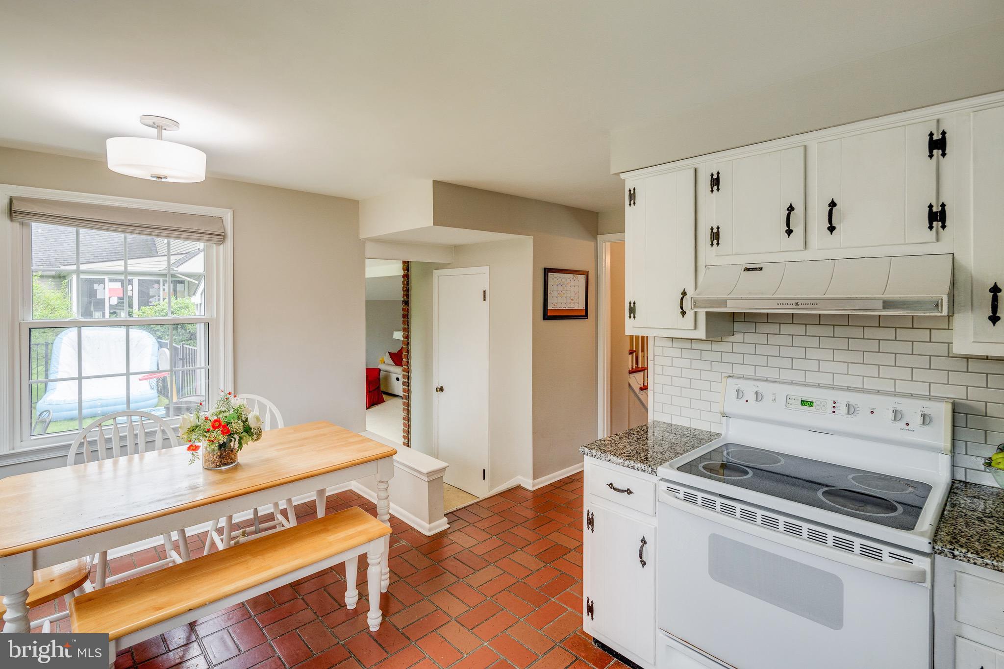 306 Bortons Mill Road Cherry Hill, NJ 08034 - Photo 10 of 24 Gallery Image 10