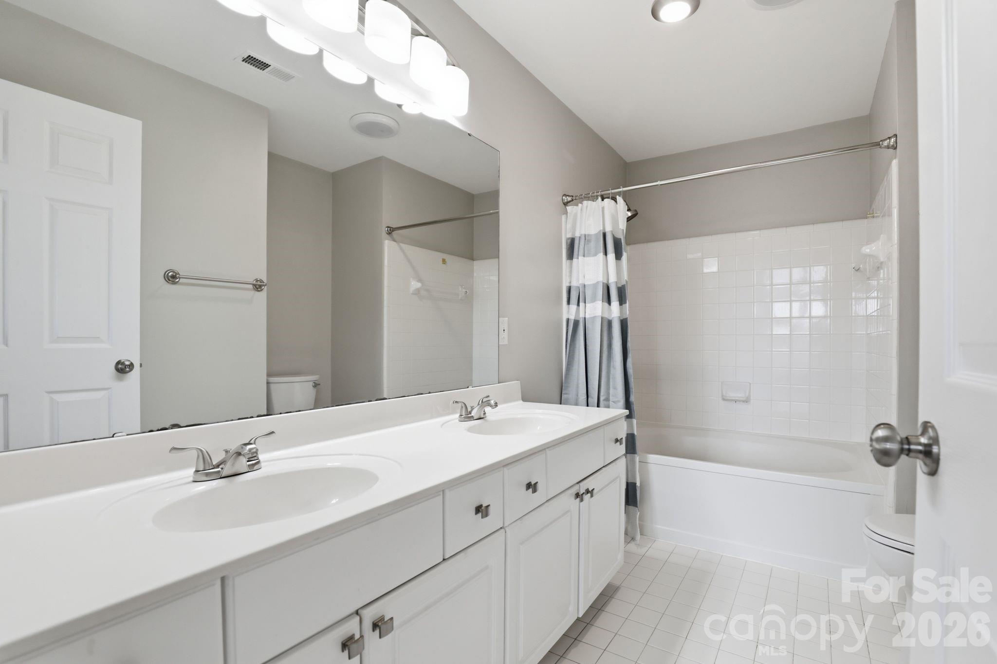 18009 Kings Point Drive, Unit R Cornelius, NC 28031 - Photo 20 of 34