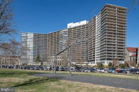 $349,500 | 2401 Pennsylvania Avenue, Unit 14A10, Philadelphia, PA 19130