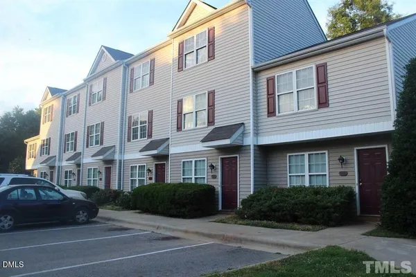 $1,495 | 17 Red Lane, Raleigh, NC 27606