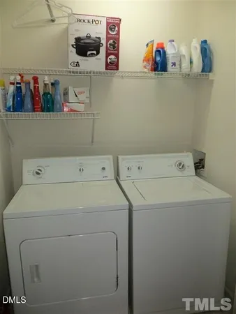 $1,495 | 17 Red Lane, Raleigh, NC 27606