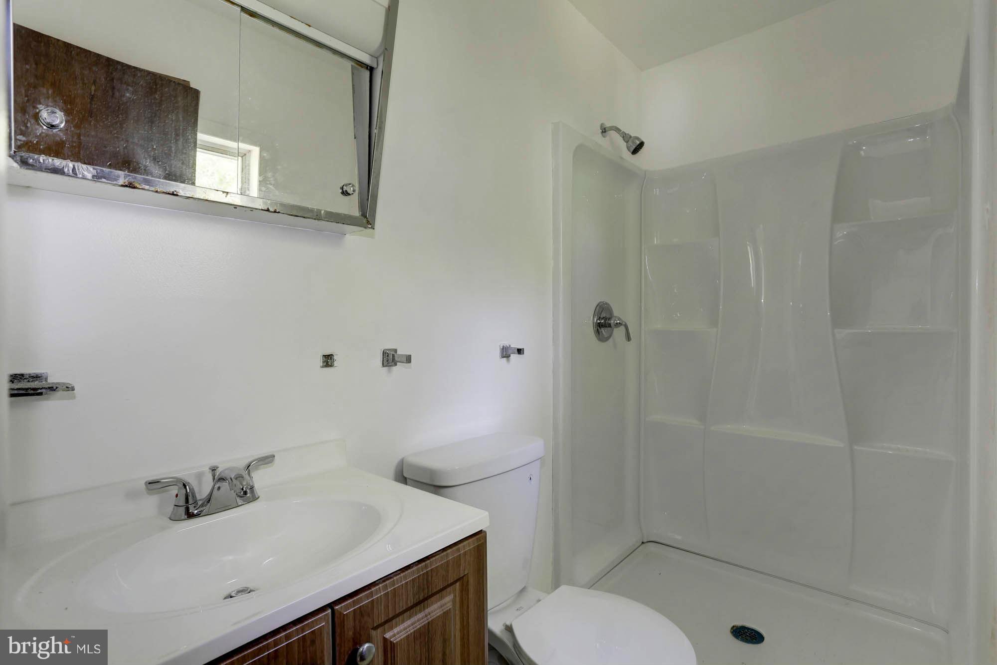 1500 Booker Road Shady Side, MD 20764 - Photo 14 of 25 Bath (Master)