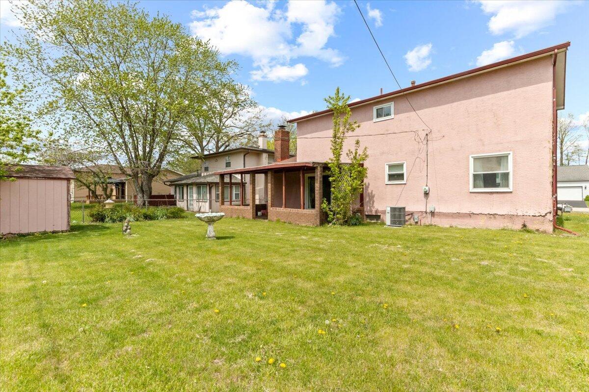 3175 Pine Valley Road Columbus, OH 43219 - Photo 25 of 25 25-Exterior Back