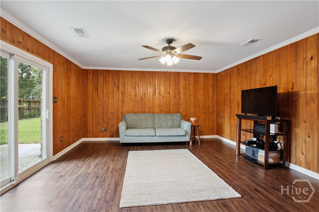 1523 Marcy Circle Savannah, GA 31406 - Photo 10 of 25