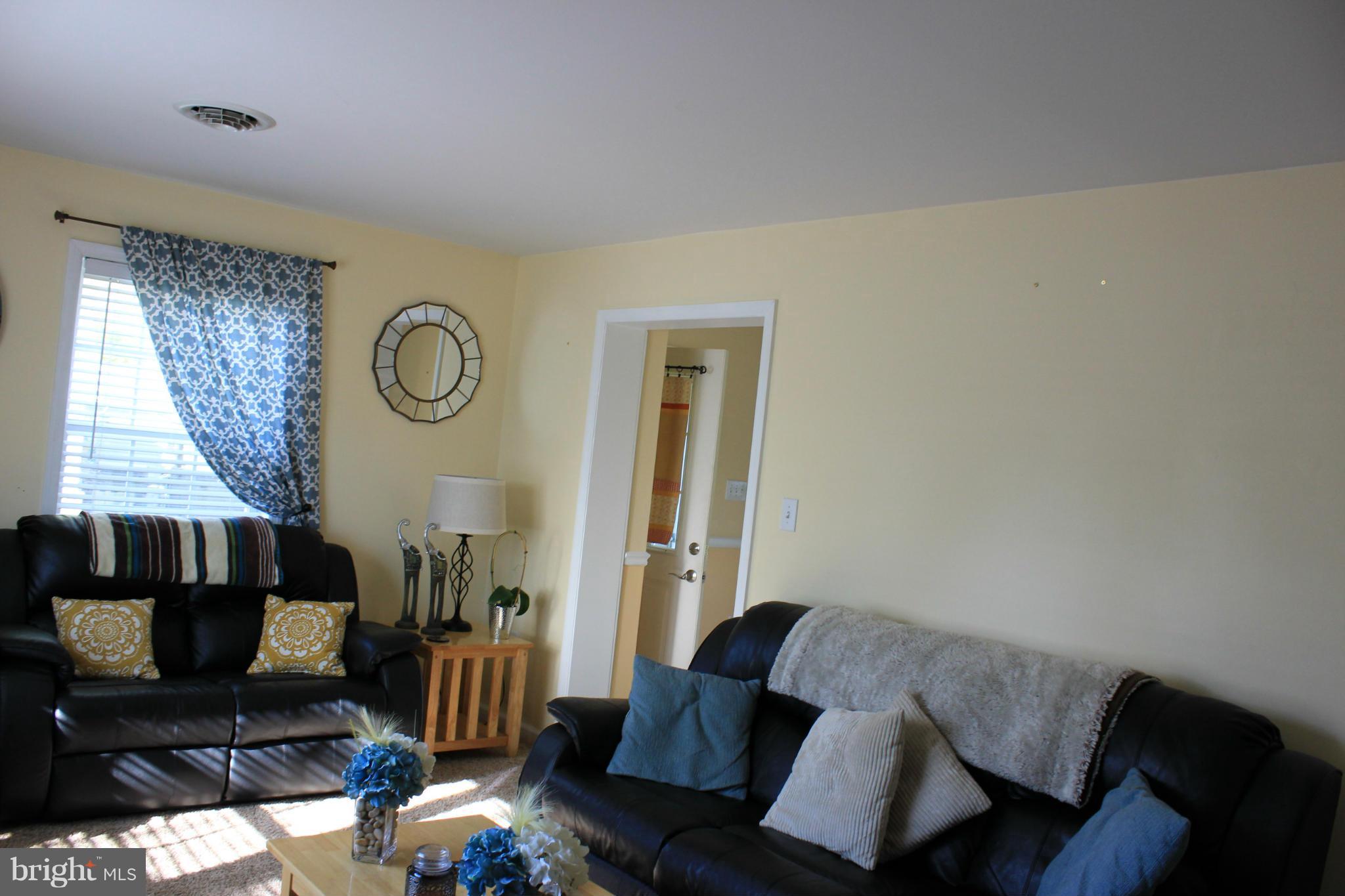 8555 Broomes Island Road Broomes Island, MD 20615 - Photo 6 of 18 Living Room