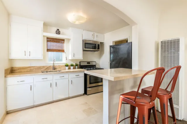 $4,650,000 | 1560 North Coast Highway 101, Encinitas, CA 92024