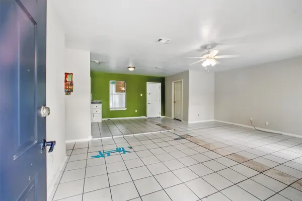 $289,900 | 1911 Thonig Road, Houston, TX 77055