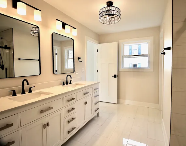 $695,000 | 42-w668 Steeplechase, St. Charles, IL 60175