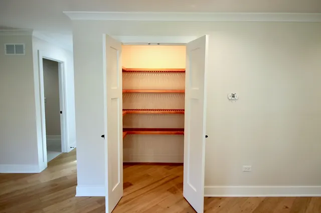 $695,000 | 42-w668 Steeplechase, St. Charles, IL 60175