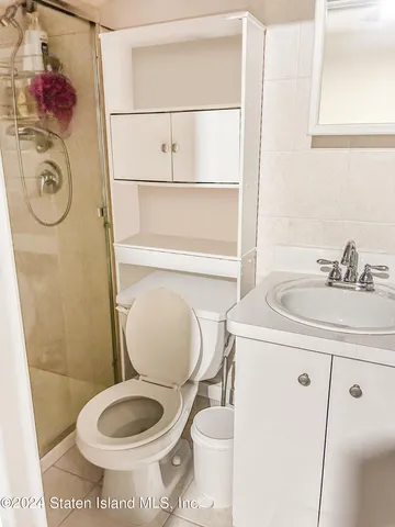 $1,150,000 | 24 Sapphire Court | Tottenville