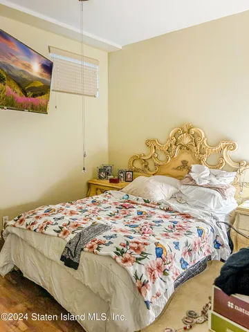 $1,150,000 | 24 Sapphire Court | Tottenville