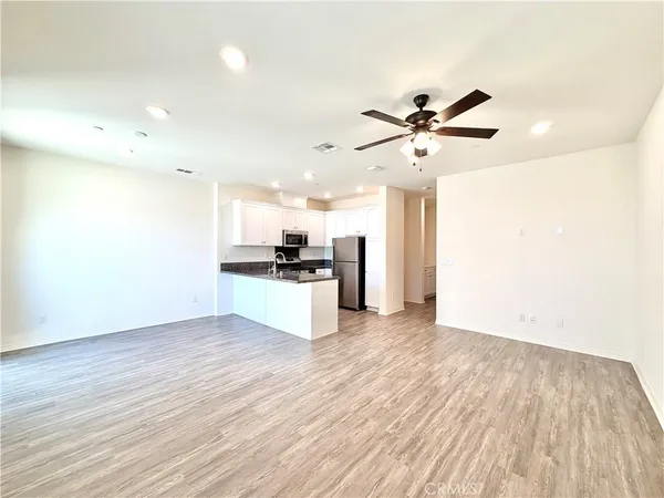 $2,750 | 24120 Dolcetto Avenue, Unit 805, Murrieta, CA 92562
