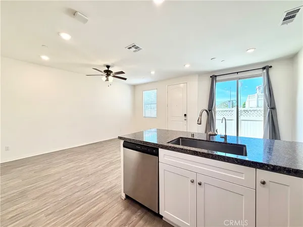 $2,750 | 24120 Dolcetto Avenue, Unit 805, Murrieta, CA 92562
