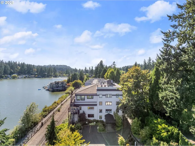 $929,000 | 161 3rd Street, Lake Oswego, OR 97034
