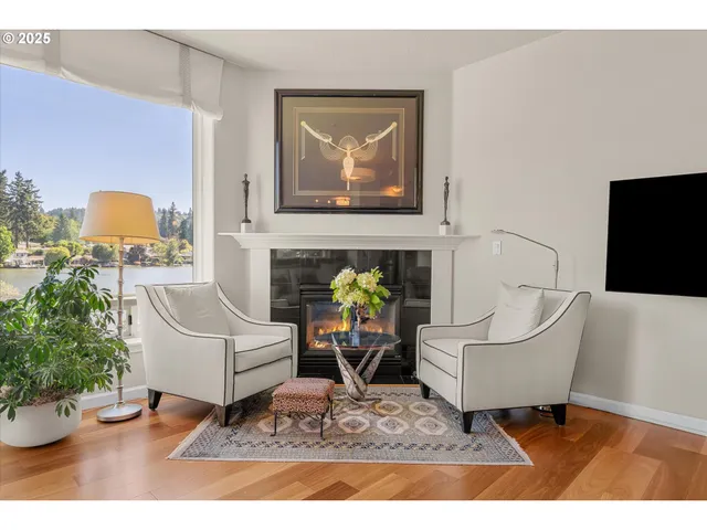 $929,000 | 161 3rd Street, Lake Oswego, OR 97034