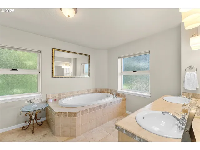 $929,000 | 161 3rd Street, Lake Oswego, OR 97034