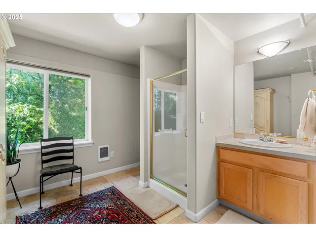 $929,000 | 161 3rd Street, Lake Oswego, OR 97034