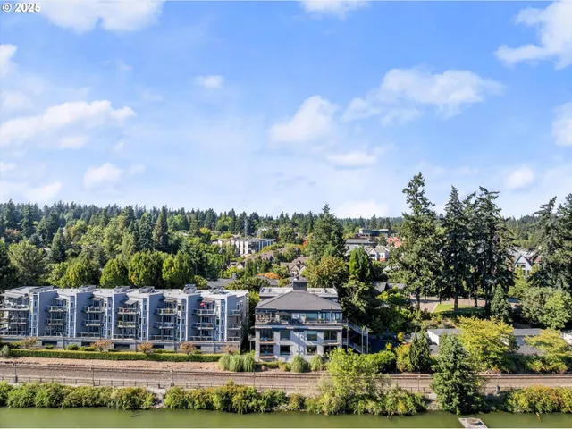 $929,000 | 161 3rd Street, Lake Oswego, OR 97034