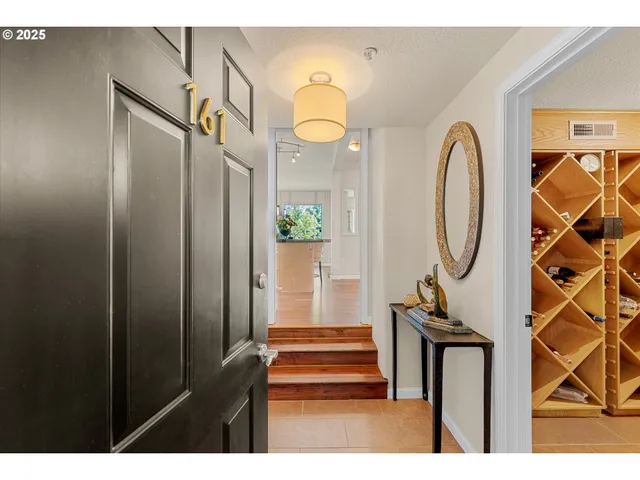 $929,000 | 161 3rd Street, Lake Oswego, OR 97034