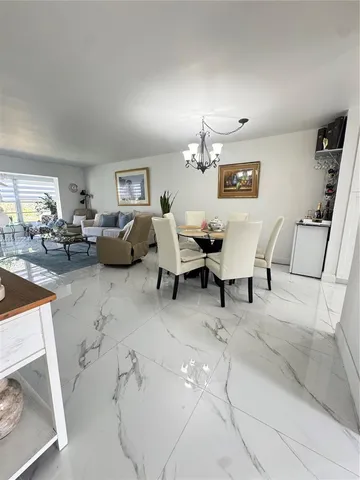 $159,990 | 9330 Sunrise Lakes Boulevard, Unit 304, Sunrise, FL 33322