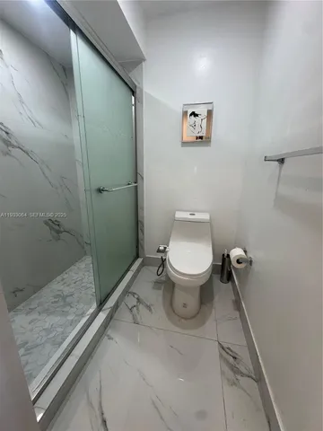 $159,990 | 9330 Sunrise Lakes Boulevard, Unit 304, Sunrise, FL 33322