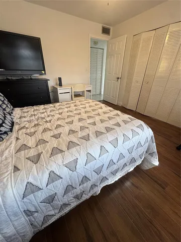 $159,990 | 9330 Sunrise Lakes Boulevard, Unit 304, Sunrise, FL 33322