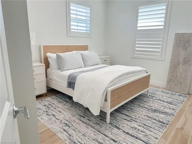 $7,900 | 207 Indies Drive East, Unit 201, Naples, FL 34114