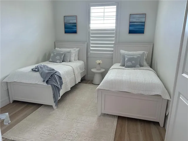 $7,900 | 207 Indies Drive East, Unit 201, Naples, FL 34114