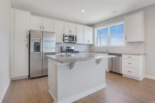 $379,800 | 4884 Alaina Drive, Newburgh, IN 47630