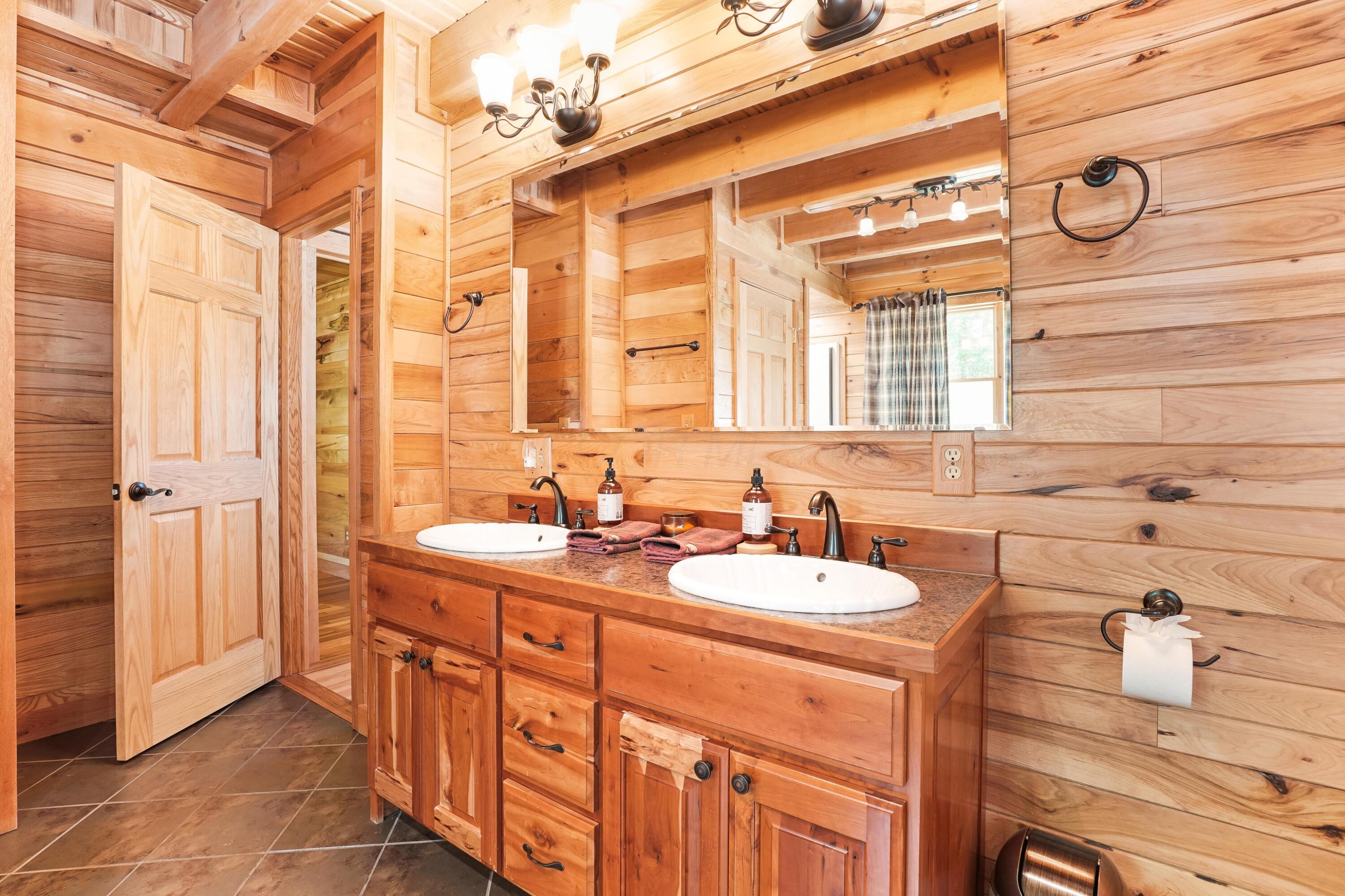 18188 Buckingham Road Logan, OH 43138 - Photo 25 of 65 40-print-DSC02373