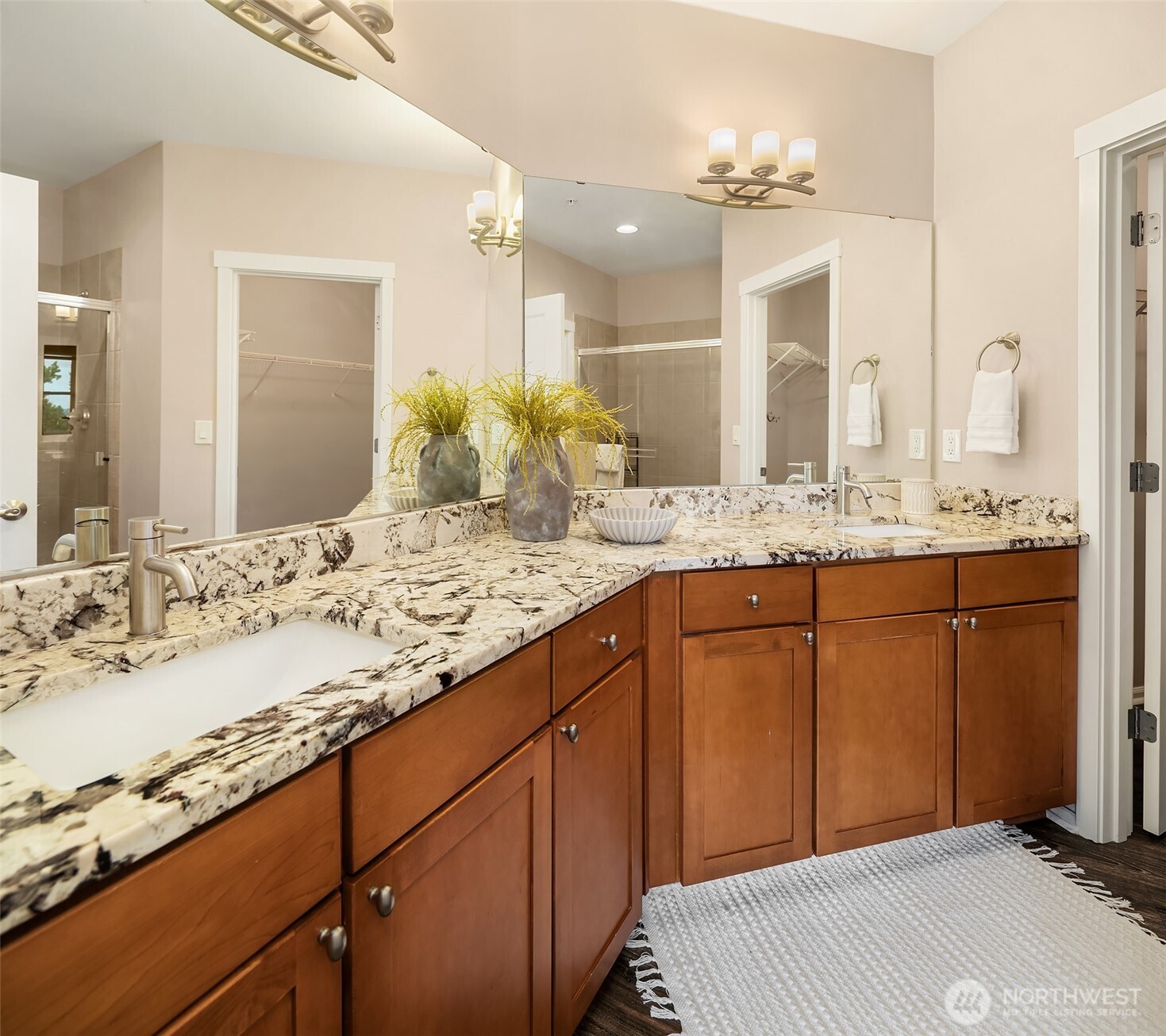 2830 Southwest Raymond Street, Unit 301 Seattle, WA 98126 - Photo 16 of 28