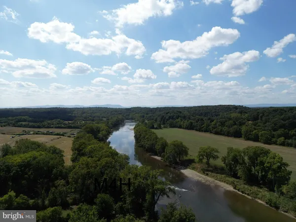 a view of a volley ball court