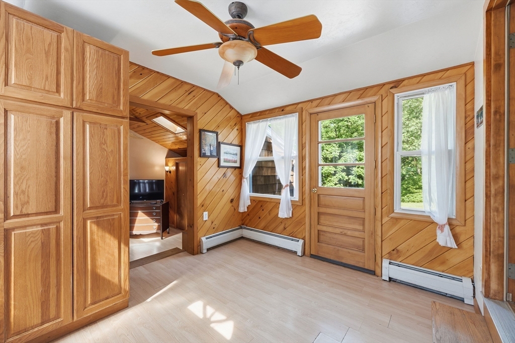 126 Putnam Hill Road Sutton, MA 01590 - Photo 13 of 32
