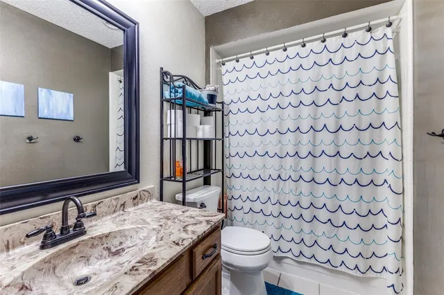 $322,000 | 809 Broadmoor Drive, Mesquite, TX 75149