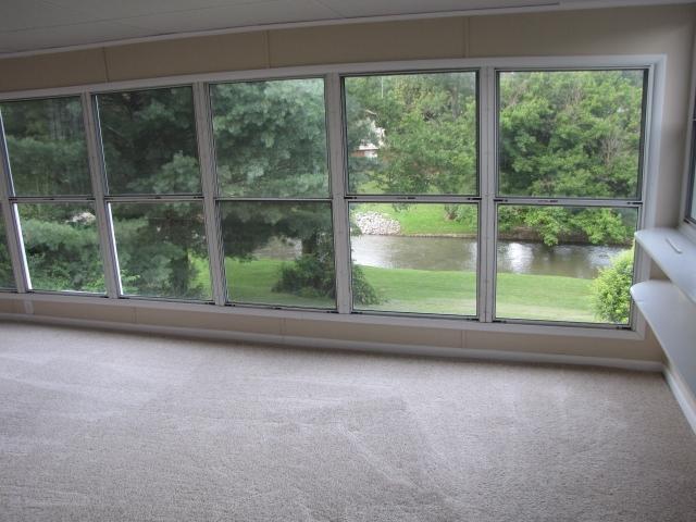 7041 Brookview Road Roanoke, VA 24019 - Photo 11 of 17 IMG_4307