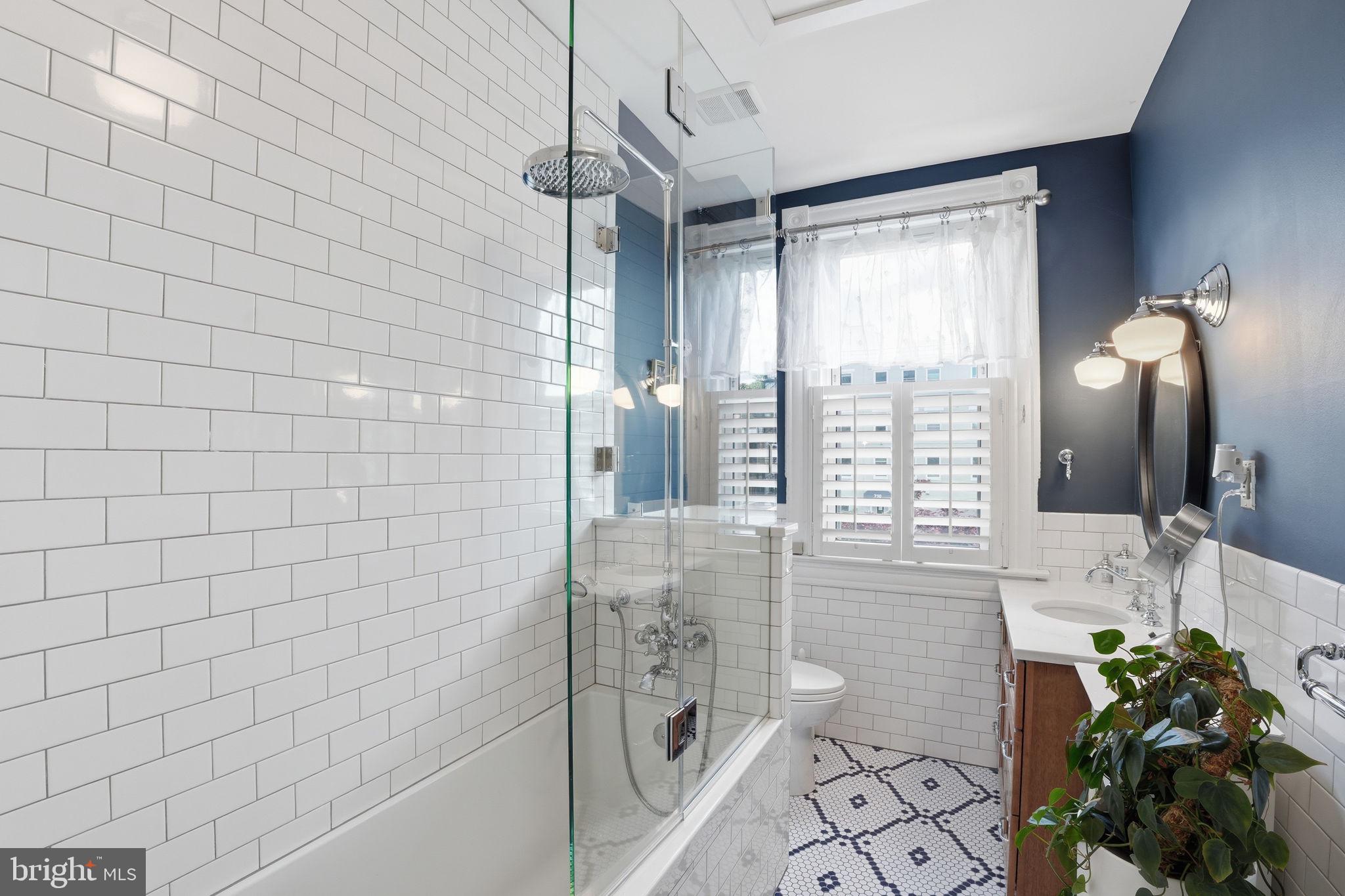 721 10th Street Northeast Washington, DC 20002 - Photo 23 of 32
