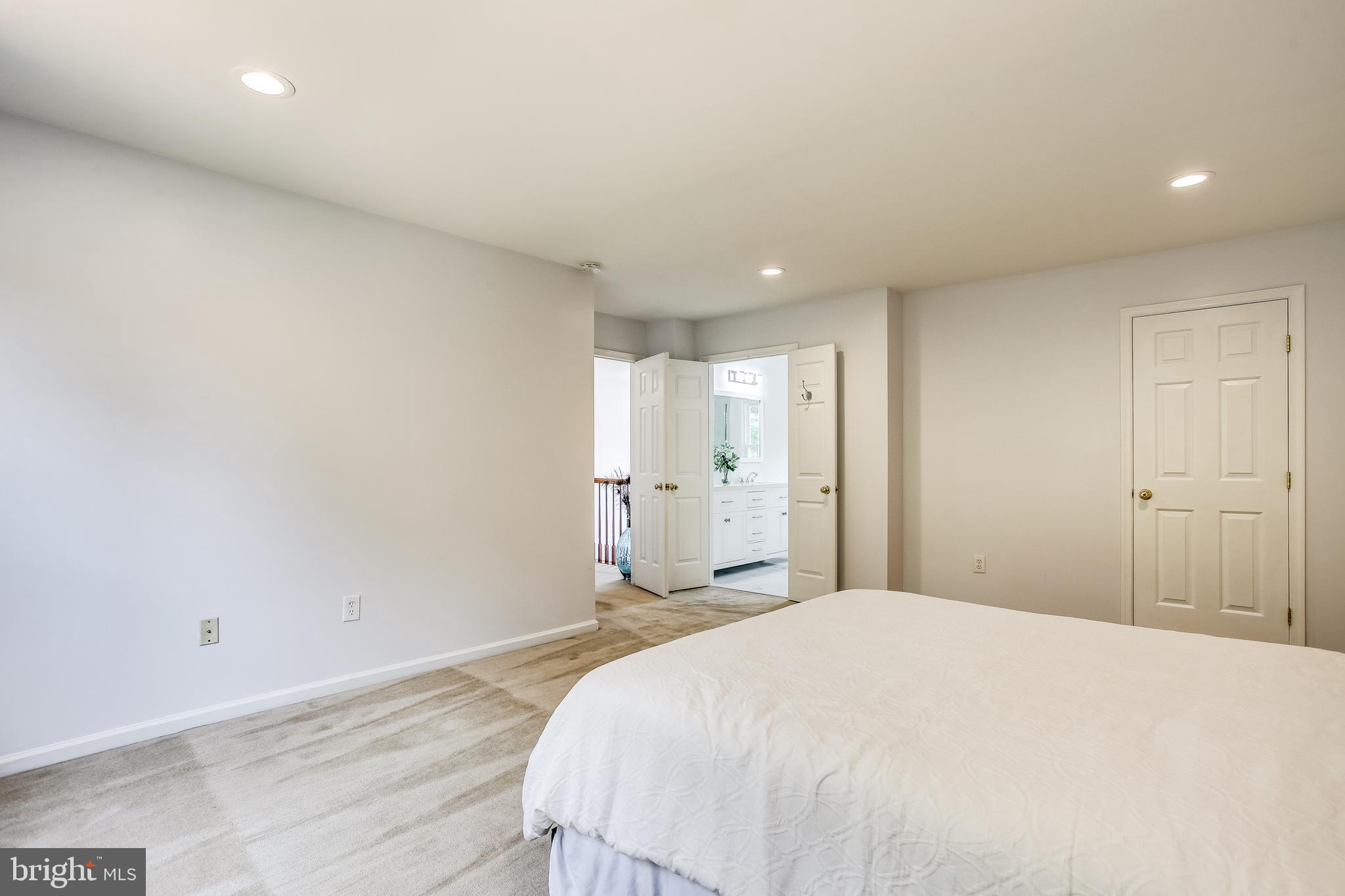 8185 Elko Drive Ellicott City, MD 21043 - Photo 16 of 34