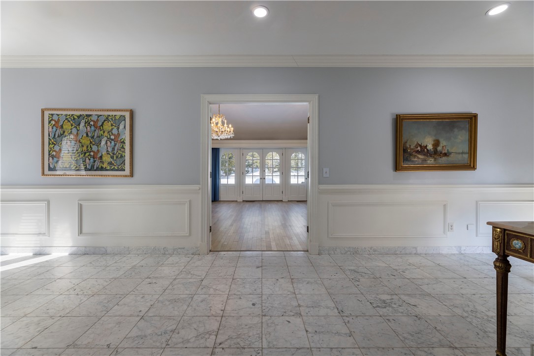 136 White Birch Circle Scituate, RI 02831 - Photo 4 of 49