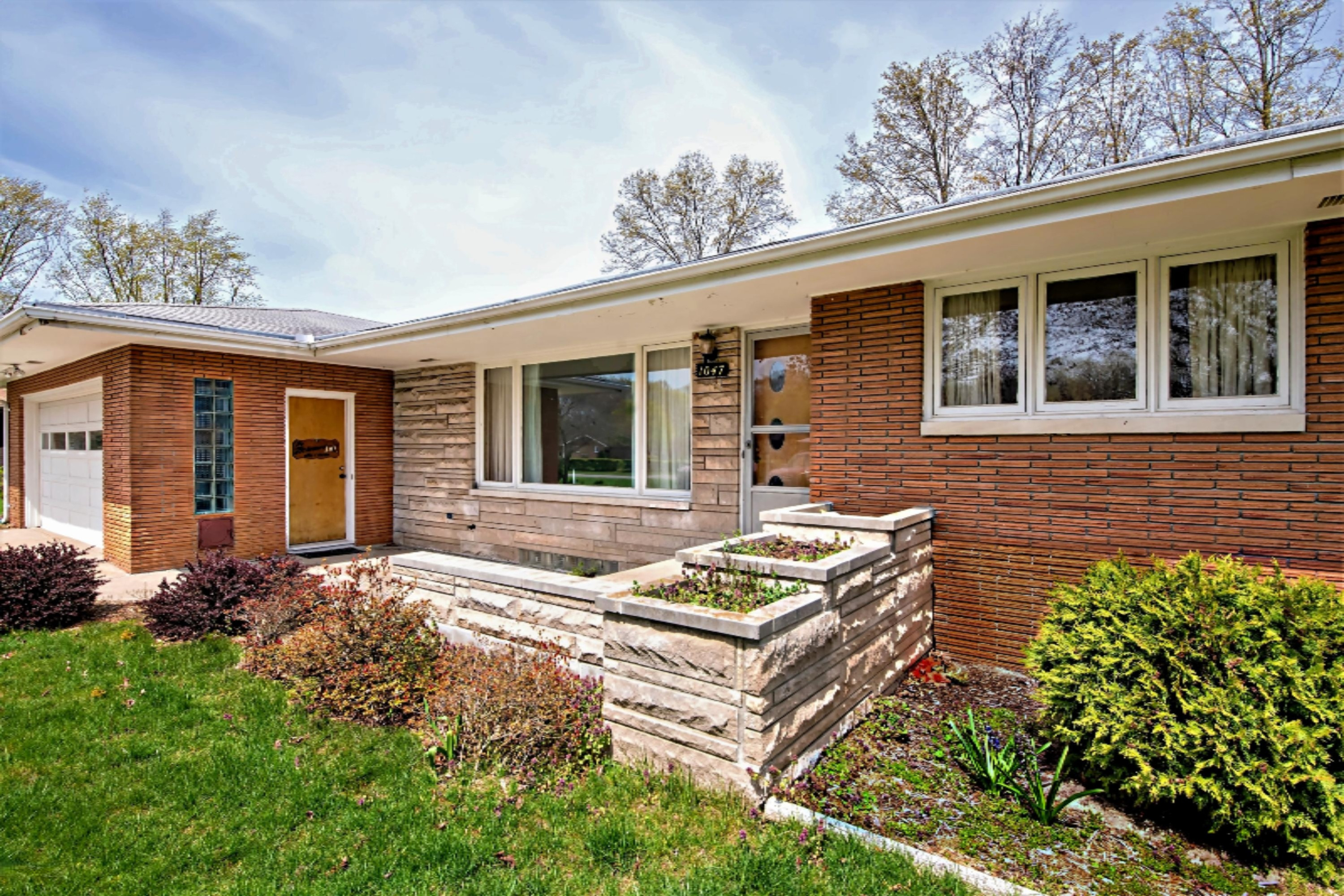 1047 Wadena Road St. Joseph, MI 49085 - Photo 5 of 38 DSC04430_